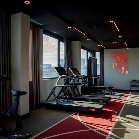 Hotel Radisson Red Belgrad Zewnętrze zdjęcie