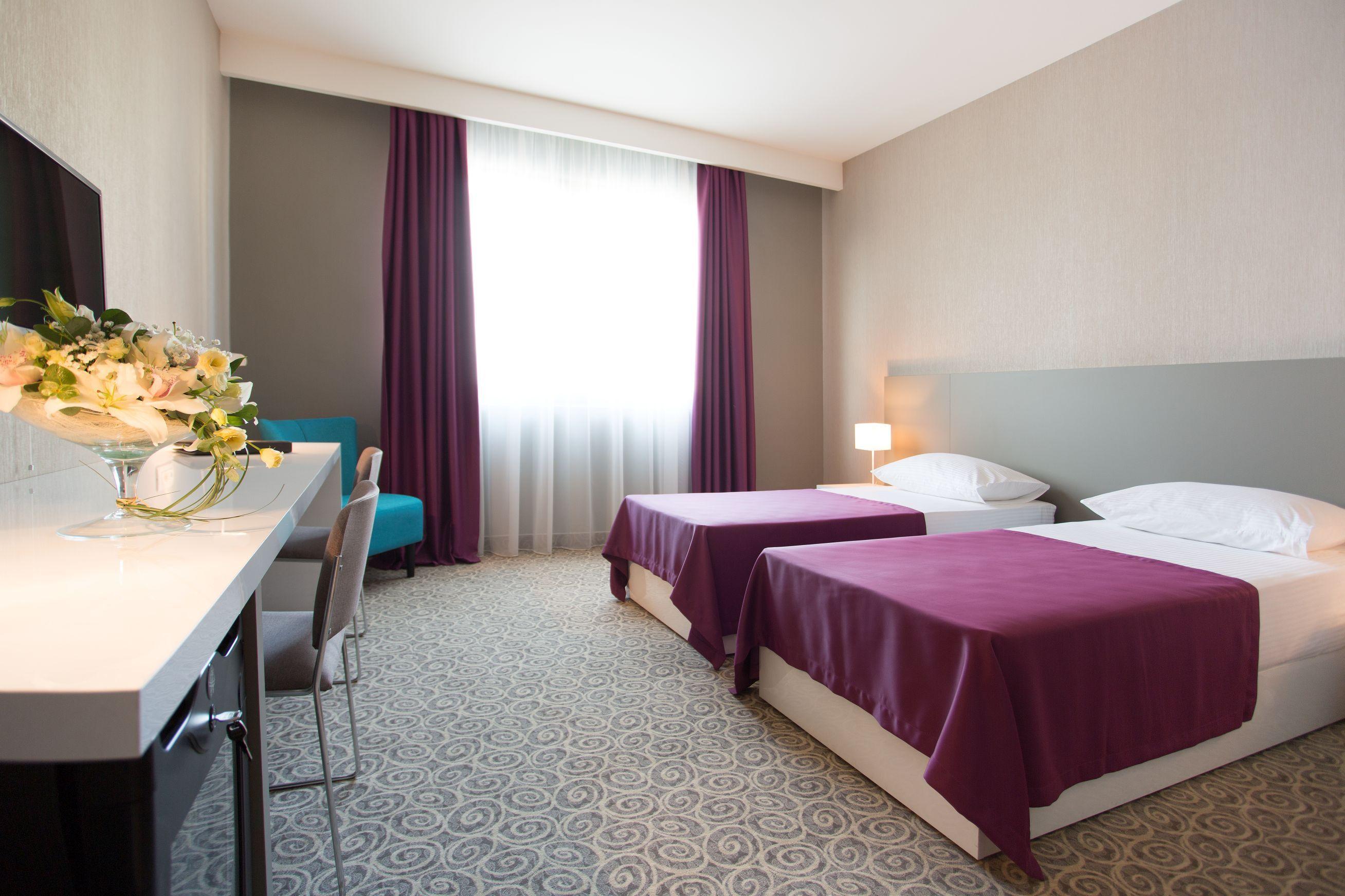 Hotel Radisson Red Belgrad Zewnętrze zdjęcie