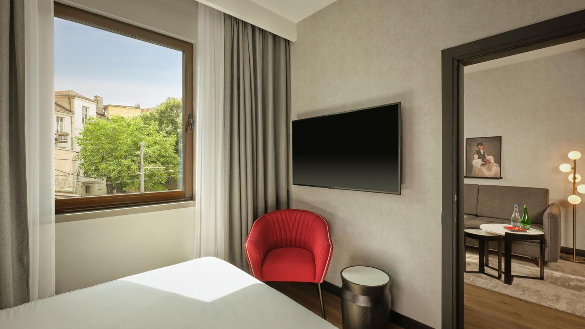 Hotel Radisson Red Belgrad Zewnętrze zdjęcie